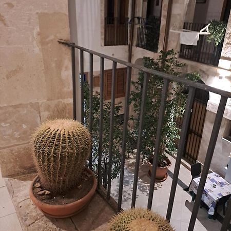 Syrakosia A Ortigia Villa Syracuse Bagian luar foto